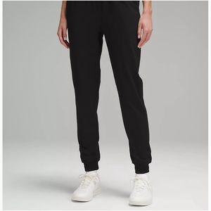 Lululemon high rise jogger full length black xs